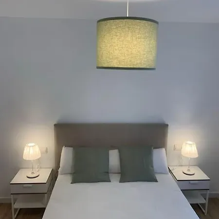 Piso Nuevo En A Pie De Playa 푸엔히롤라